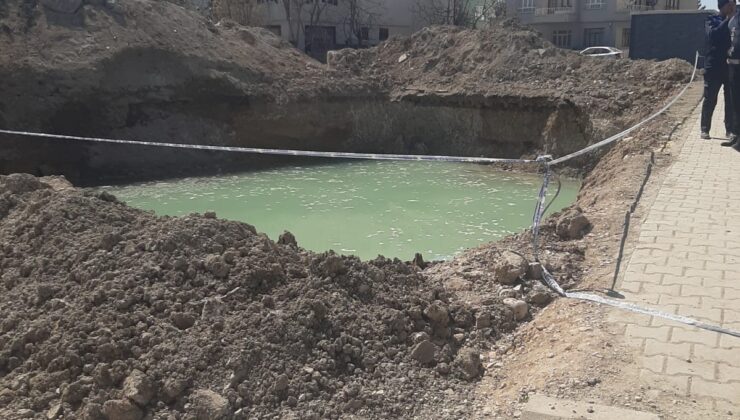 Adıyaman’da İnşaat Temelleri Tehlike Saçıyor Müteahhit Firmalar Vatandaşın Canını Hiçe Sayıyor.