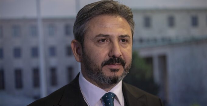 Çalışma ve Sosyal Güvenlik Bakan Yardımcısı Ahmet Aydın, Önder’in vefatına ilişkin açıklamada bulundu