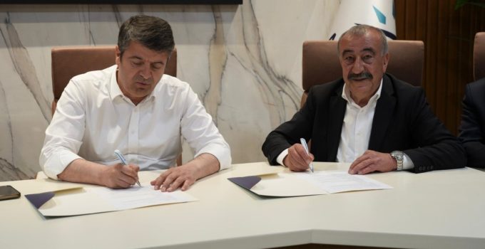 İŞADAMI ABDÜLGANİ BİNİCİ’NİN KATKISIYLA SIRRI SÜREYYA ÖNDER PARKI PROTOKOLÜ İMZALANDI