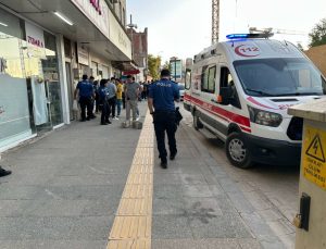 Kendini asarak canına kıydı