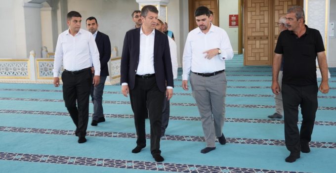 Adıyaman Belediyesi’nden sahabe türbesine kapsamlı temizlik çalışması