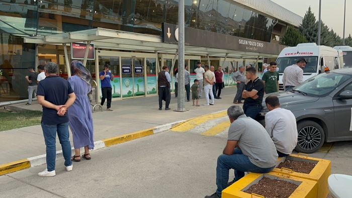 Adıyaman’da uçakta bomba paniği ekipler inceleme yapıyor