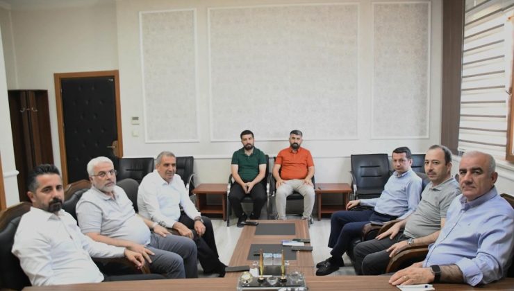 Adıyaman’da İçme Suyu Sorununa Çözüm Arayışı İçin Siyasiler Bir Araya Geldiler..