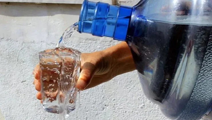 Adıyaman da Vatandaş Marketlere Koştu. Su Satışı Patladı Fiyatlar İkiye Katlandı