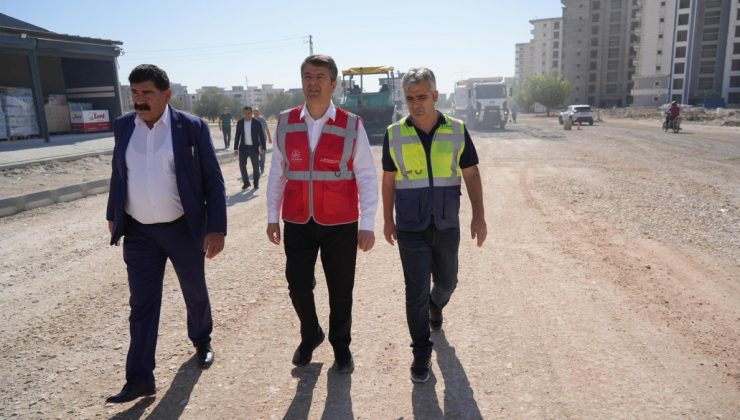 Adıyaman Belediyesi,Hız Kesmiyor  Esentepe Caddesi’nde asfalt serim çalışmalarına başladı