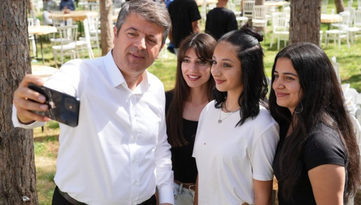 Adıyaman Belediyesi’nden üniversite öğrencilerine eğitim desteği
