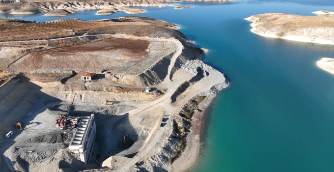 Adıyaman’da 5 bin 860 dekarlık arazi ‘Bebek-1 Projesi’yle sulu tarıma kavuşacak