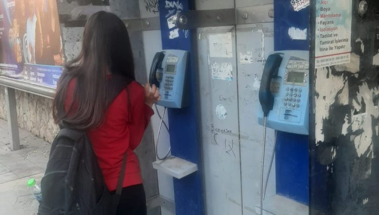 Adıyaman da Ankesörlü Telefon Kulübeleri Pislik Saçıyor