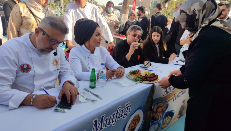 Adıyaman’da ‘Mutfak Festivali’ coşkusu: Kadınlar yöresel lezzetlerle yarıştı