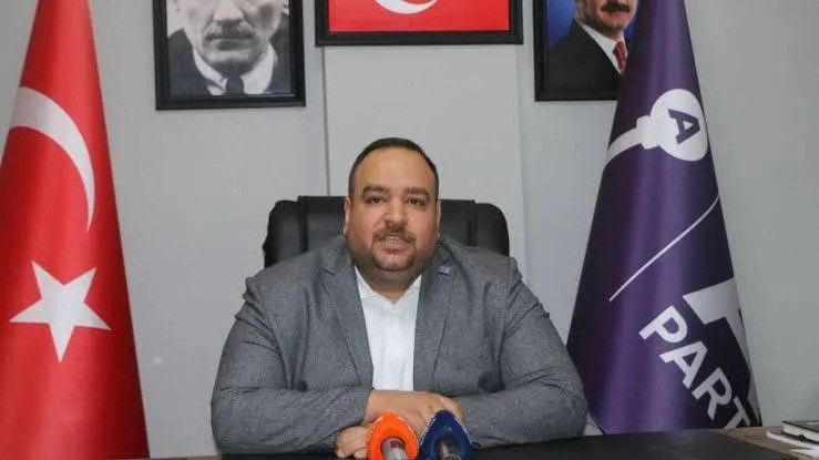Anahtar Partisi İl Başkanı Emircan Ahmet Alsan dan Yeni Yıl Mesajı