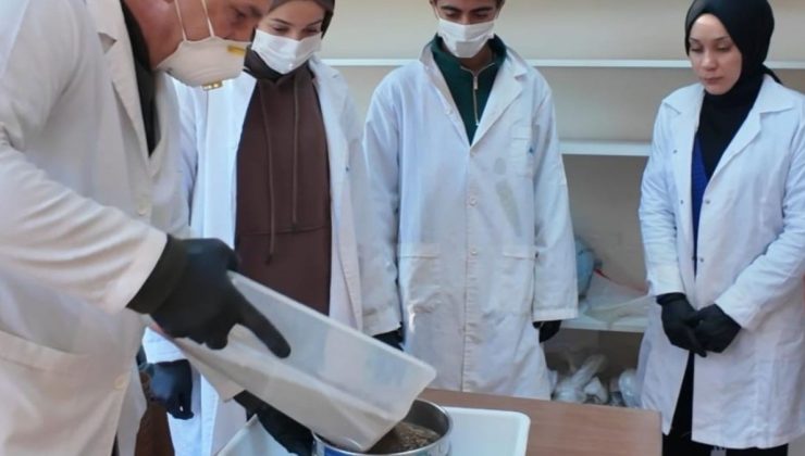 Adıyaman Üniversitesi çiftçilere toprak analiziyle destek veriyor